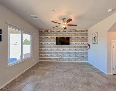 385 Canyon Mist Court - Photo Thumbnail 8