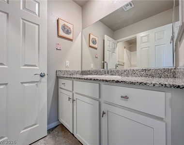 385 Canyon Mist Court - Photo Thumbnail 24