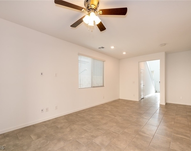 12412 Ocean Tiller Avenue - Photo Thumbnail 6