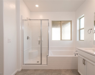 12412 Ocean Tiller Avenue - Photo Thumbnail 33