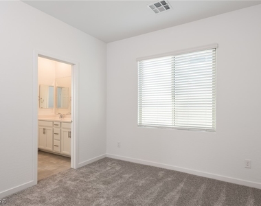12412 Ocean Tiller Avenue - Photo Thumbnail 27