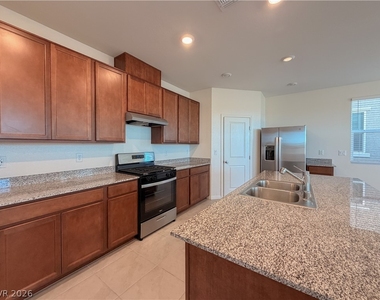 7008 Dandelion Park Avenue - Photo Thumbnail 14