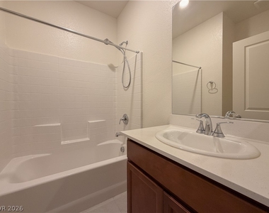 7008 Dandelion Park Avenue - Photo Thumbnail 17