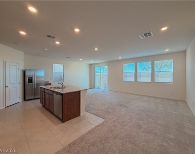 7008 Dandelion Park Avenue - Photo Thumbnail 4