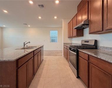 7008 Dandelion Park Avenue - Photo Thumbnail 13