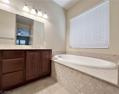 71 Newton Ridge Way - Photo Thumbnail 30