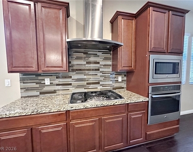 71 Newton Ridge Way - Photo Thumbnail 14