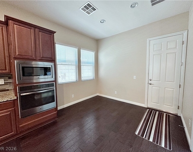 71 Newton Ridge Way - Photo Thumbnail 13