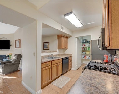 7885 W Flamingo Road - Photo Thumbnail 12