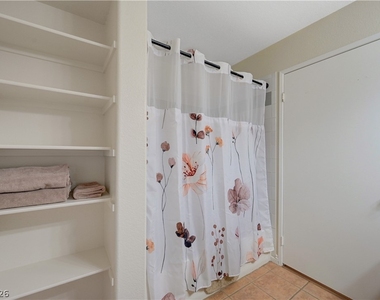 7885 W Flamingo Road - Photo Thumbnail 17