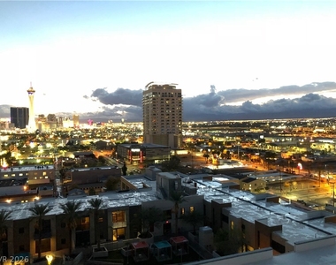 353 E Bonneville Avenue - Photo Thumbnail 14