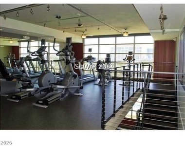 353 E Bonneville Avenue - Photo Thumbnail 12