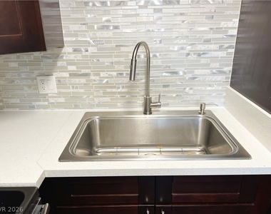 8410 Eldora Avenue - Photo Thumbnail 38