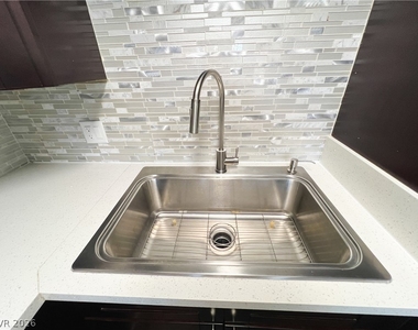 8410 Eldora Avenue - Photo Thumbnail 40