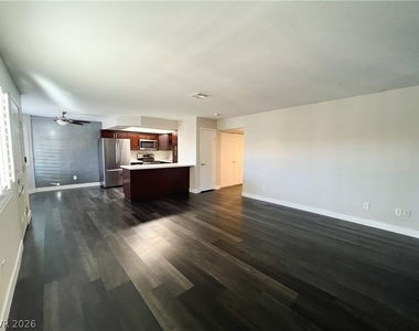 8410 Eldora Avenue - Photo Thumbnail 11