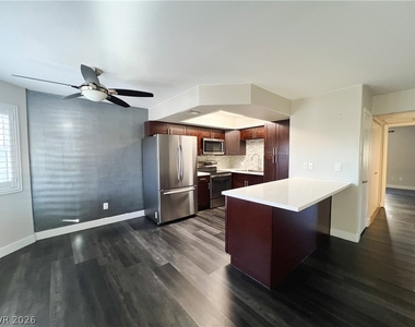 8410 Eldora Avenue - Photo Thumbnail 19
