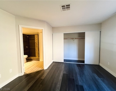 8410 Eldora Avenue - Photo Thumbnail 53