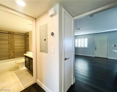 8410 Eldora Avenue - Photo Thumbnail 47