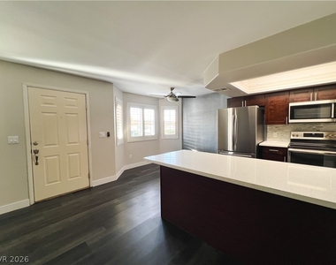 8410 Eldora Avenue - Photo Thumbnail 18