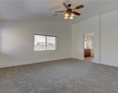 9278 Bearded Iris Avenue - Photo Thumbnail 13
