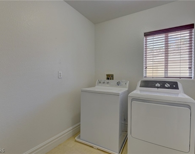 9278 Bearded Iris Avenue - Photo Thumbnail 19