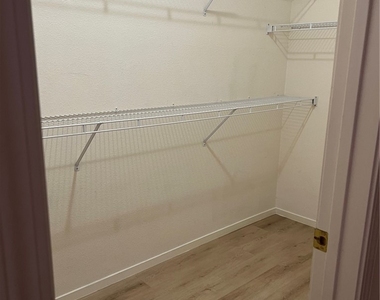 7139 Durango Drive - Photo Thumbnail 12