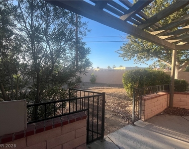 3611 Laguna Del Sol Drive - Photo Thumbnail 4