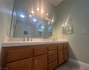 3611 Laguna Del Sol Drive - Photo Thumbnail 17