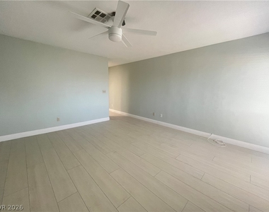 3611 Laguna Del Sol Drive - Photo Thumbnail 12