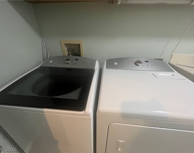 3611 Laguna Del Sol Drive - Photo Thumbnail 23