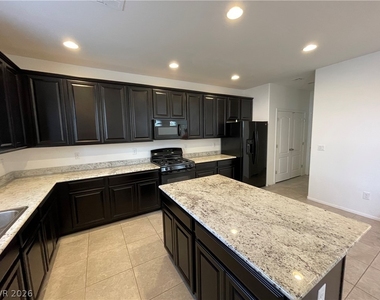 6568 Pine Hall Avenue - Photo Thumbnail 2