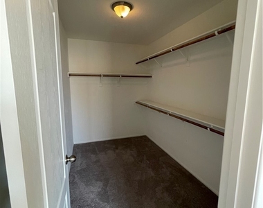 6568 Pine Hall Avenue - Photo Thumbnail 12