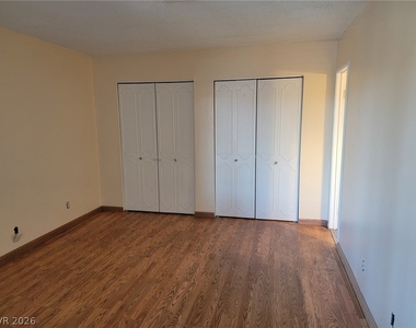 1773 E Harmon Avenue - Photo Thumbnail 14