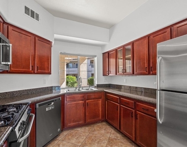 10201 Penrith Avenue - Photo Thumbnail 7