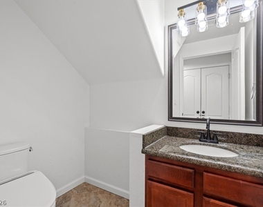 10201 Penrith Avenue - Photo Thumbnail 8