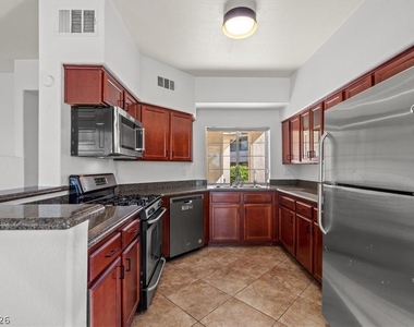 10201 Penrith Avenue - Photo Thumbnail 6