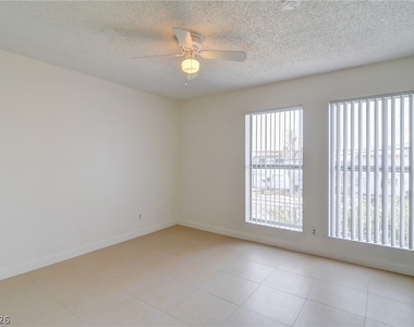 2981 Country Manor Lane - Photo Thumbnail 5