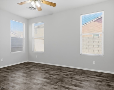 2529 Rainbow Cactus Court - Photo Thumbnail 12