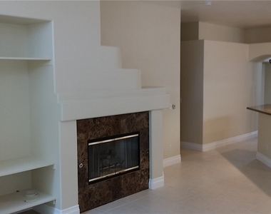 1125 Coral Rainbow Avenue - Photo Thumbnail 3