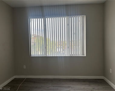 2900 Sunridge Heights Parkway - Photo Thumbnail 8