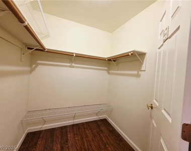 8213 Arch Bay Lane - Photo Thumbnail 20