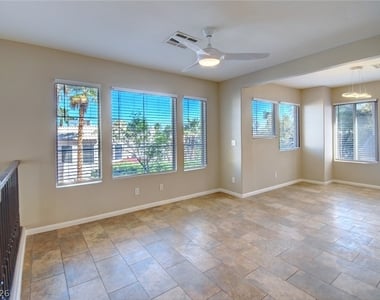 8400 Tiger Woods Avenue - Photo Thumbnail 5