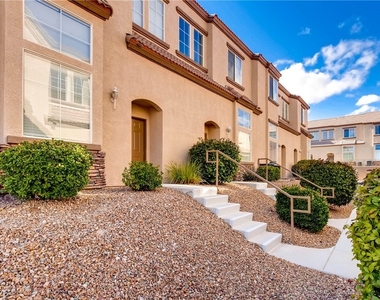 8400 Tiger Woods Avenue - Photo Thumbnail 22