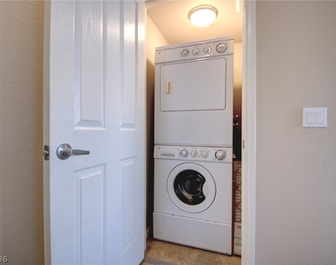 8400 Tiger Woods Avenue - Photo Thumbnail 20