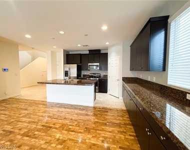 6423 Pochman Mesa Street - Photo Thumbnail 12