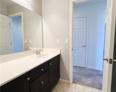 6423 Pochman Mesa Street - Photo Thumbnail 66