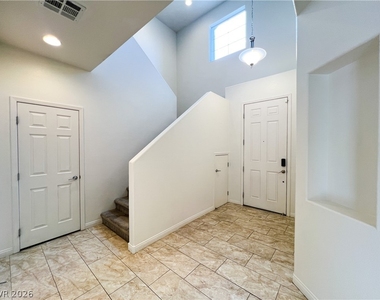 6423 Pochman Mesa Street - Photo Thumbnail 7