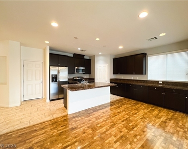 6423 Pochman Mesa Street - Photo Thumbnail 11