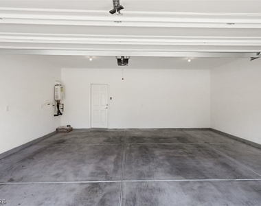 10589 Sariah Skye Avenue - Photo Thumbnail 20