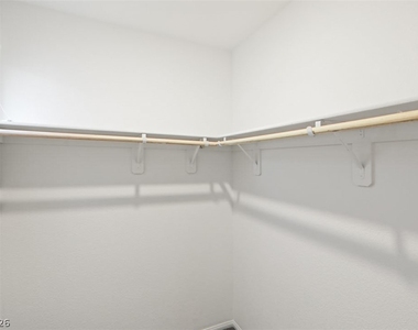 10589 Sariah Skye Avenue - Photo Thumbnail 24